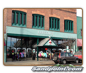 Spectacular Lakefront with 3 Luxury Bed/Bath Suites Larson's Department Store